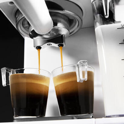 cafetera-cecotec-1557-power-inst-ccino-20-touch