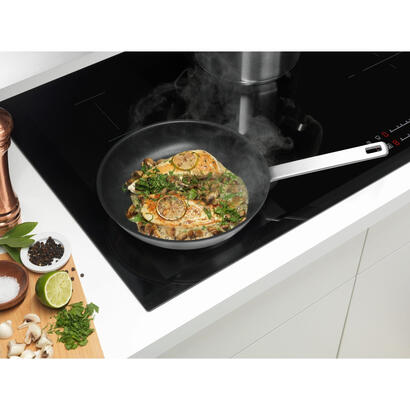 electrolux-e3ss-kit-de-cacerolas-3-piezas