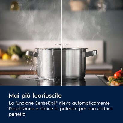 placa-de-induccion-electrolux-serie-700-eis62453iz-integrado-60-cm-con-4-zonas-negro