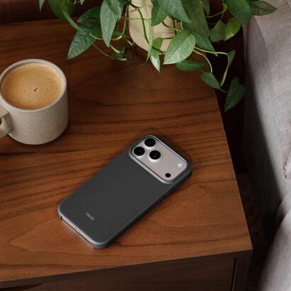 beats-iphone-17-pro-max-case-with-magsafe-and-camera-control-granite-gray