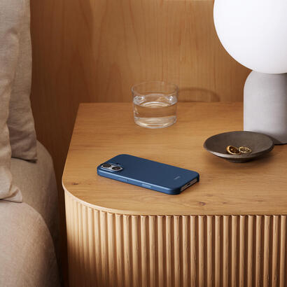 apple-beats-iphone-17-case-with-magsafe-and-camera-control-bedrock-blue