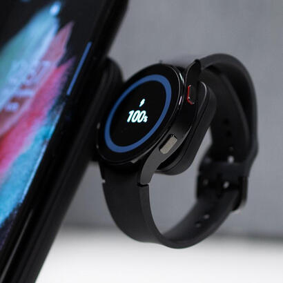 crong-powerspot-auriculares-smartphone-reloj-inteligente-negro-usb-cargador-inalambrico-carga-rapida-interior