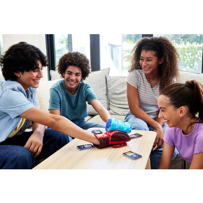 juego-mesa-rock-em-sock-em-robots-cartas-lucha