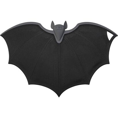 ototo-batty-cutting-board