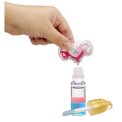 mga-entertainment-yummiland-lip-gloss-doll-mystery-color-change-phoebe-frappe-muneca-546085-euc