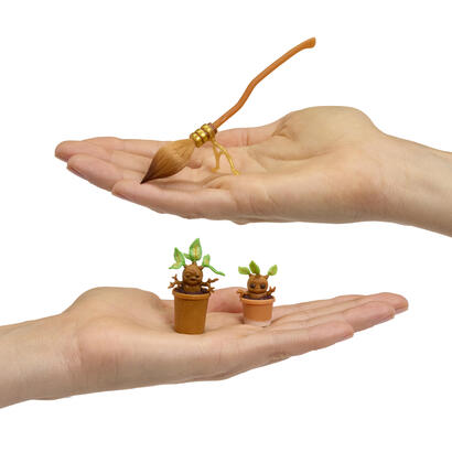 mga-entertainment-miniverso-de-mga-hazlo-mini-harry-potter-de-regreso-a-hogwarts-elaborando-articulos-variados-547150-euc-v