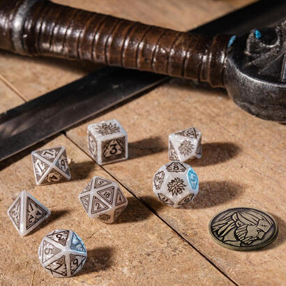 pegasus-the-witcher-dice-set-geralt-el-lobo-blanco-dados-qwowge3t