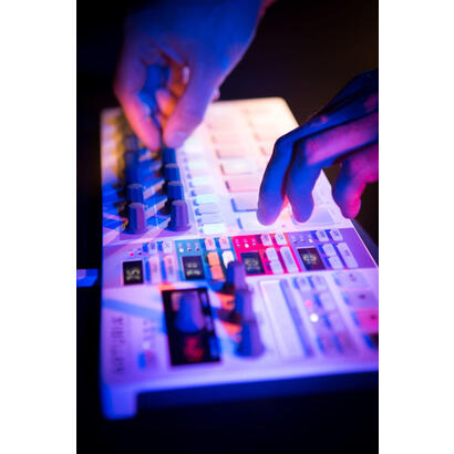 arturia-430111-beatstep-pro-usbmidicv-controller-sequencer