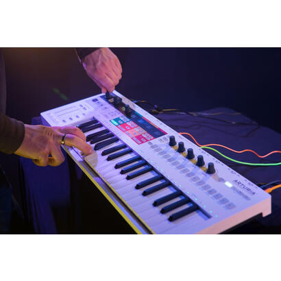 arturia-keystep-pro-teclado-midi-37-llaves-usb-blanco
