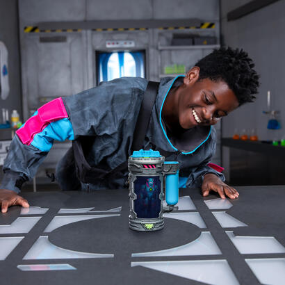 moose-toys-mrbeast-lab-mutators-mutation-chamber-pantera-iconica-figura-de-juguete-24717