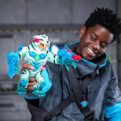 moose-toys-mrbeast-lab-mutators-s2-cryo-lab-figura-de-juguete-articulos-surtidos-24742