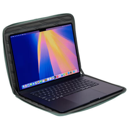 funda-thule-gauntlet-5-para-macbook-de-16-verde-brumoso-3205413