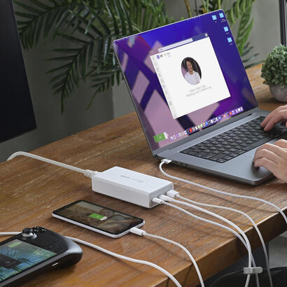 185w-gan-pd-31-usb-c-3-port-char