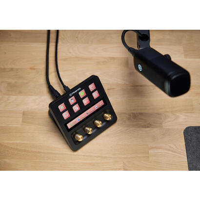 elgato-xlr-dock-for-stream-deck-