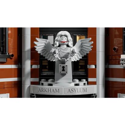 lego-batman-76300-arkham-asylum
