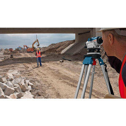 nivel-optico-bosch-gol-32-g-profesional-azul-caja-unidad-400-gon-0601068501