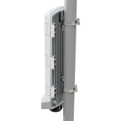 switch-de-exterior-mikrotik-css606-1g-2gi-3sout