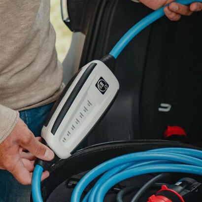 nrgkick-32a-pure-gsmgpssim-standard-75m-wlan