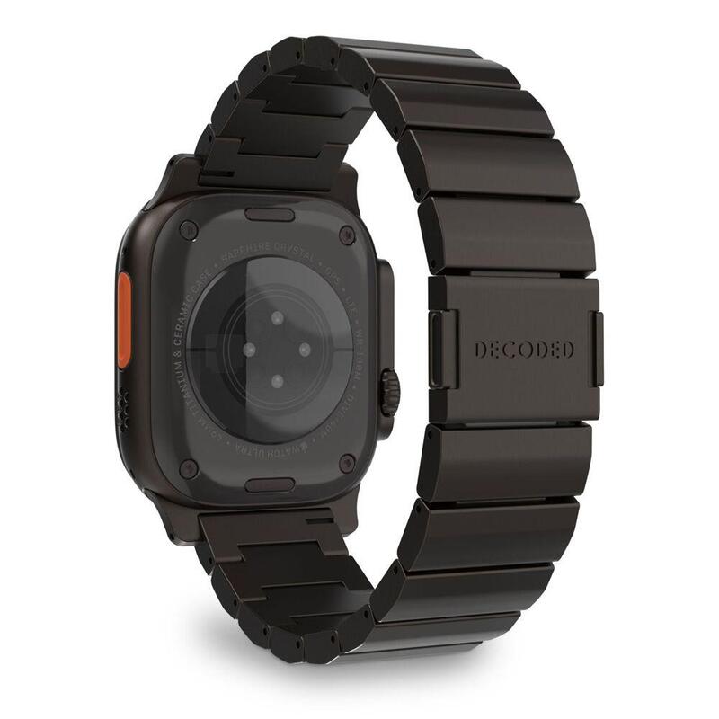 decoded-traction-band-grupo-de-rock-negro-titanio