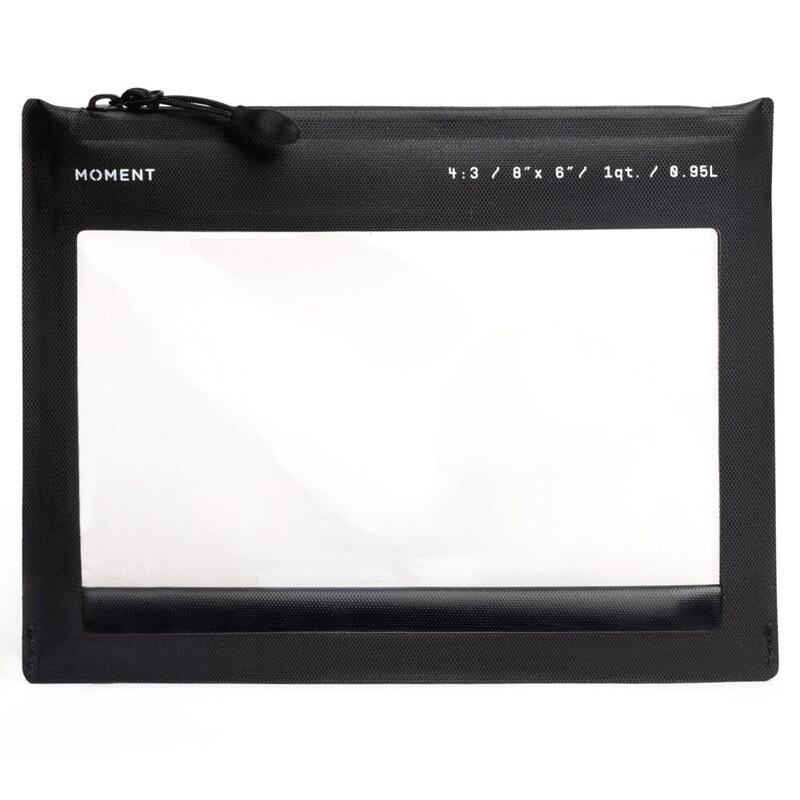 moment-reusable-travel-film-pouch-1l-black