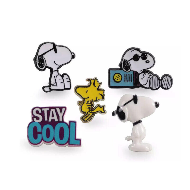 set-5-pins-snoopy-peanuts
