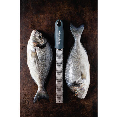 microplane-premium-classic-grater-anthracite