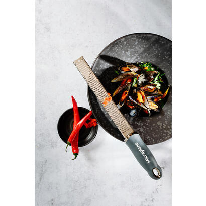 microplane-premium-classic-grater-anthracite