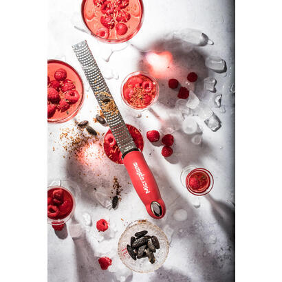 microplane-premium-classic-grater-burgundy
