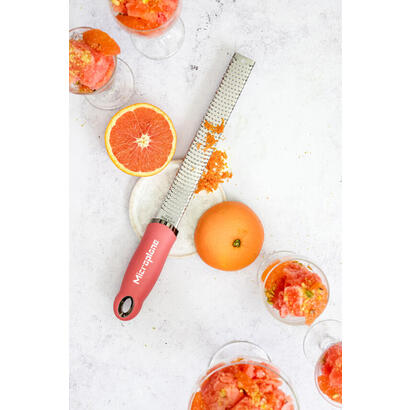 microplane-premium-classic-grater-rose