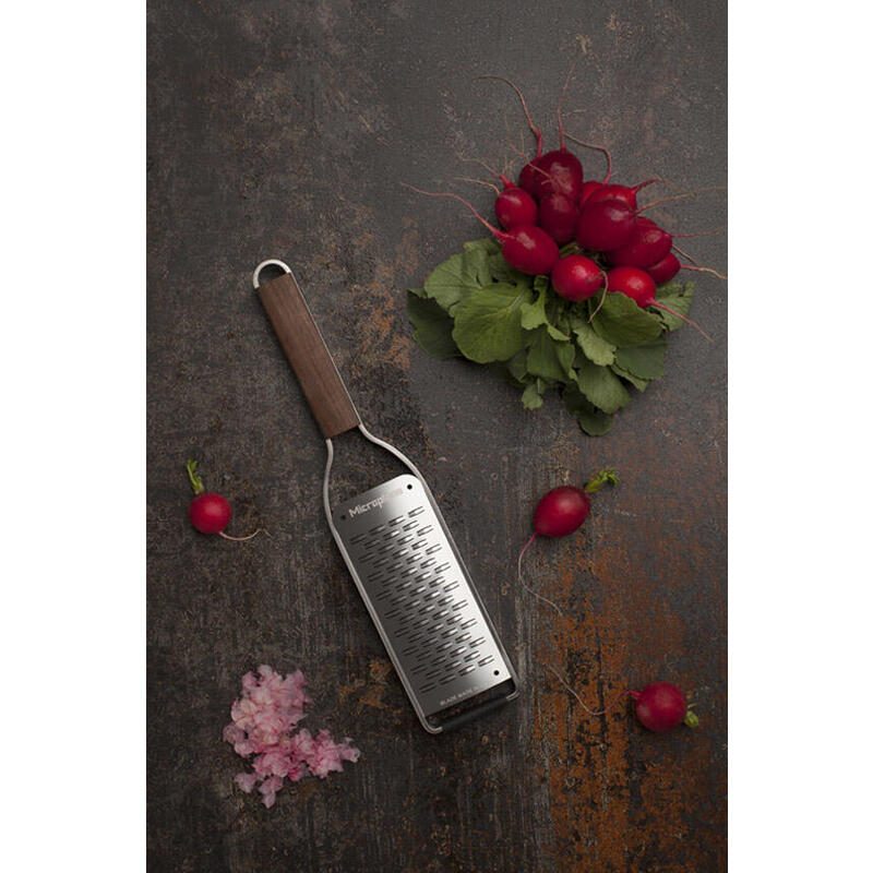 microplane-master-grater-ribbon