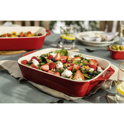 staub-3-piece-rectangular-ceramic-bakeware-set-cherry-red