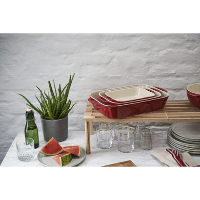 staub-3-piece-rectangular-ceramic-bakeware-set-cherry-red