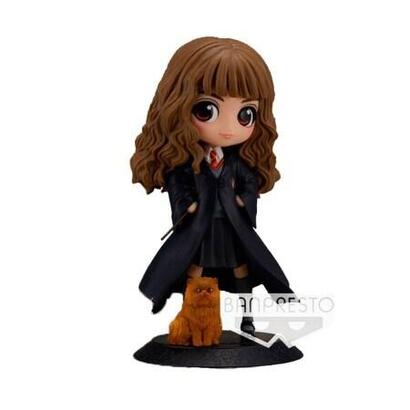 q-posket-hermiona-granger-with-cookshanks
