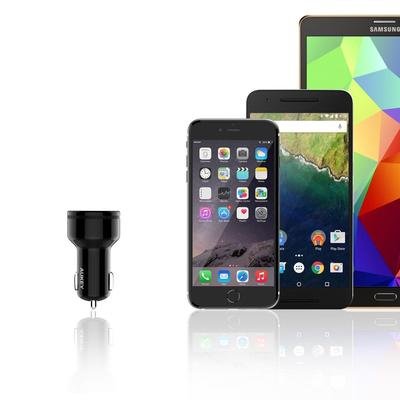 Cargador Aukey Cc-Y7  De Dispositivo Móvil Universal Negro Encendedor De Cigarrillos Interior