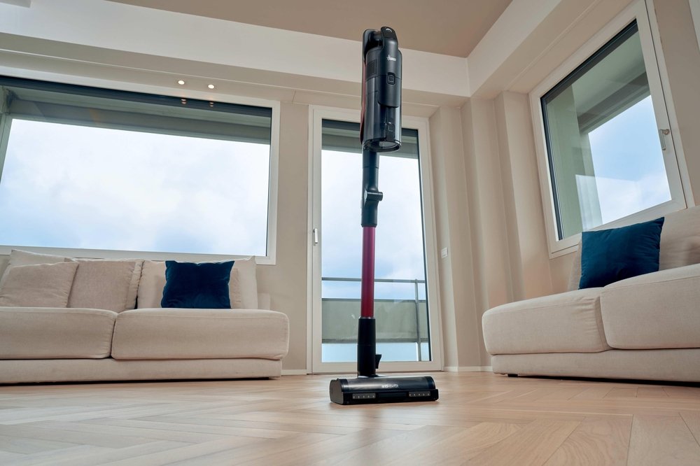 Hoover Hf610hx 011 Vacuum Cleaner, Handstick, Cordless, Operating Time 40 Min, Dust Container 0.7 L, Black