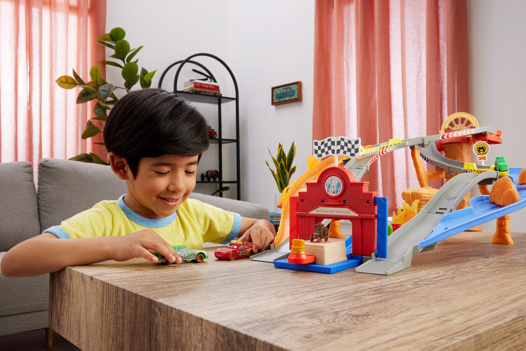 EAN 0194735300297 - Disney Pixar Cars JFL57 vehículo de juguete imagen 2