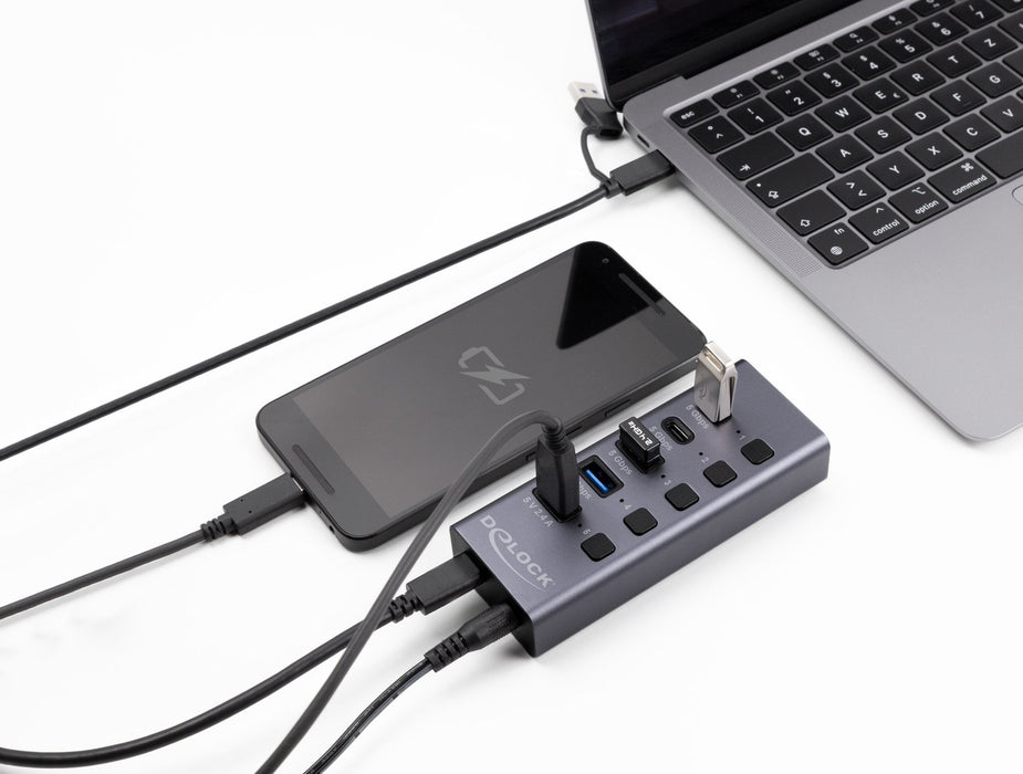 Usb 5 Gbps Hub Mit 2 X Usb Typ-A Und 2 X Usb Type-C Buchse Und 1 X Schnellladeport + Schalter
