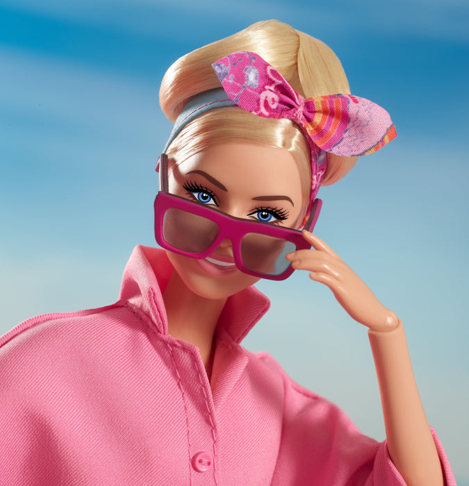EAN 0194735174522 - Barbie Signature HRF29 muñeca imagen 2