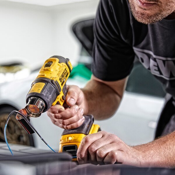 EAN 5035048722886 - DeWALT DCE530N-XJ pistola de calor Pistola de aire caliente 190 l/min 530 °C Amarillo imagen 9