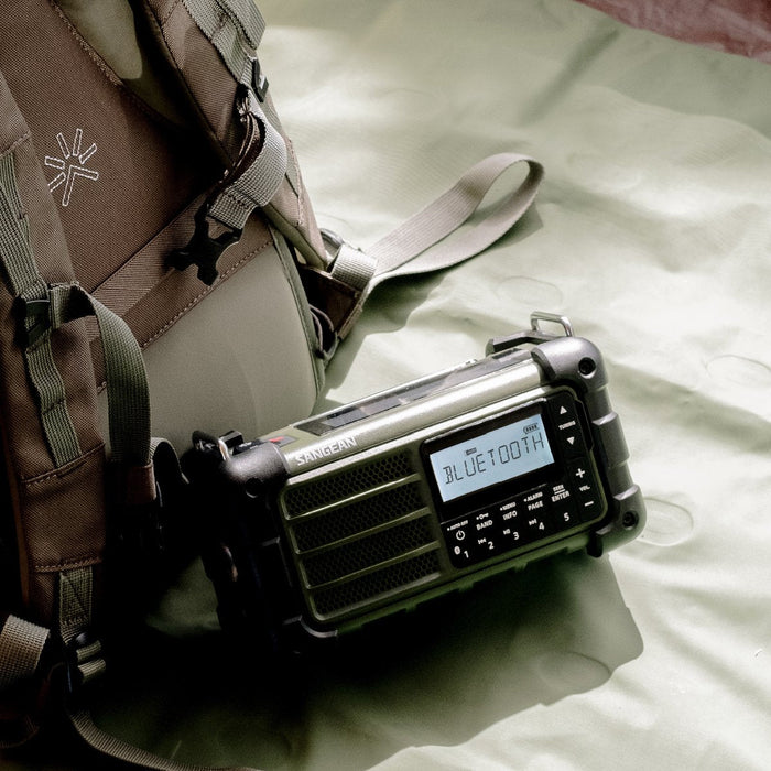 Radio Sangean Mmr-99  De Emergencia Con Sintonización Digital Verde Bosque