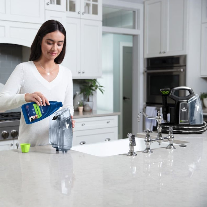 EAN 0011120272314 - Bissell SpotClean Pet Plus máquina de limpieza de alfombras Seca y húmeda Negro, Transparente imagen 16