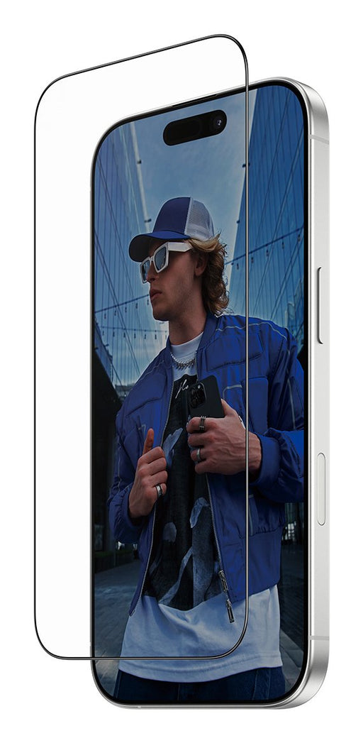 EAN 5715685026676 - PanzerGlass ® Screen Protector iPhone 17 | iPhone 16 Pro | Ultra-Wide Fit w. FASTFIT IN-A-BOX Protector d imagen 1