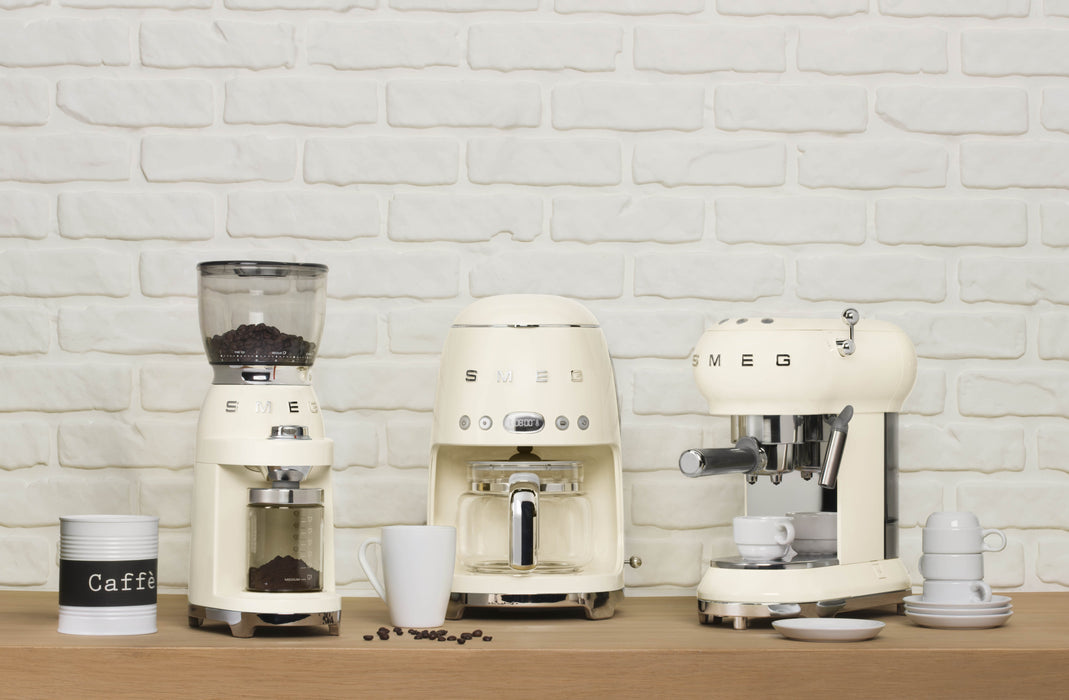 EAN 8017709317973 - Smeg CGF11CREU molinillo de café 150 W Crema de color imagen 9