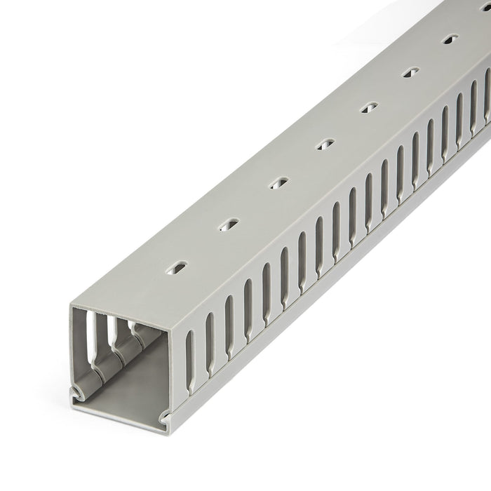 Startech.Com Canaleta Para Cableado Con Ranura Abierta Y Tapa, 50 Mm An X 50 Mm Al - 2 M Lar - Ranuras De 8 Mm, Cubierta De Pvc O Conducto De Pared Para Cables De Red - Para Un Máximo De 80 Cables - Ul