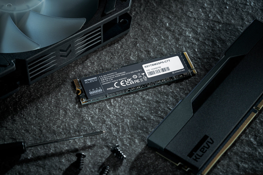 EAN 4895194901808 - Klevv CRAS C715 512 GB M.2 PCI Express 3.0 NVMe 3D TLC NAND imagen 17