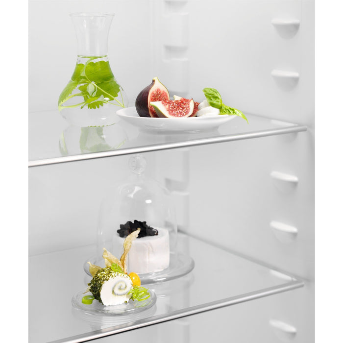 EAN 7332543733088 - Electrolux LRB3AE12S frigorífico Integrado 208 L Blanco imagen 8