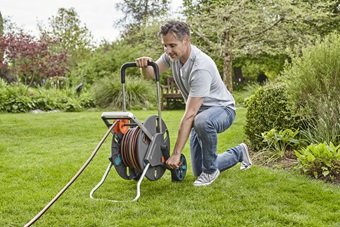 EAN 4078500032919 - Gardena AquaRoll L Easy Tambor de carrete Manual Negro, Azul, Naranja imagen 6