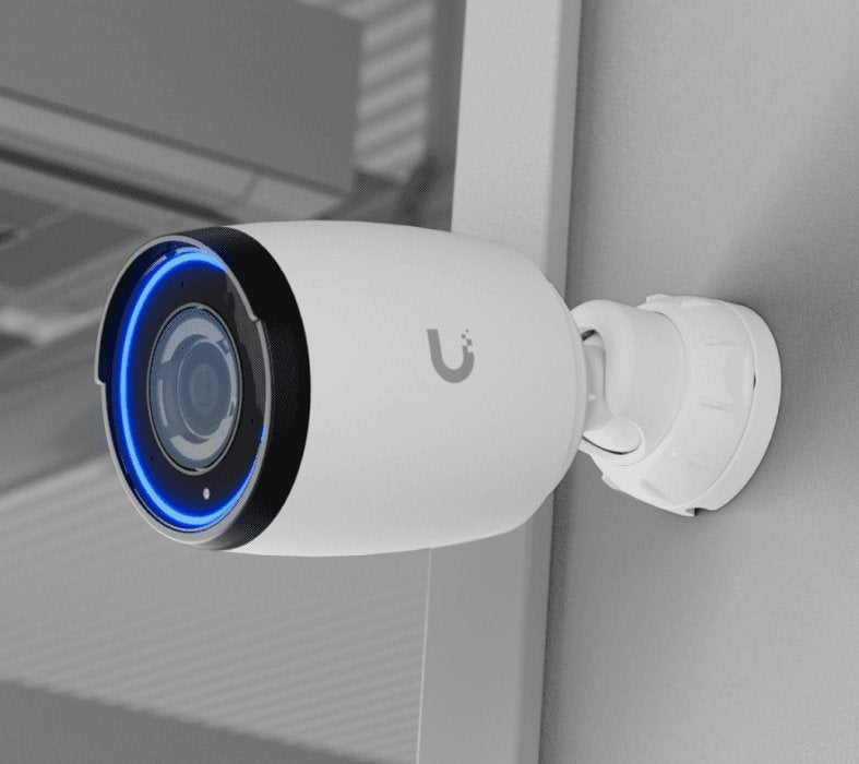 EAN 810084692677 - Ubiquiti AI Professional Bala (forma) Cámara de seguridad IP Interior y exterior 3840 x 2160 Pixeles Techo imagen 3