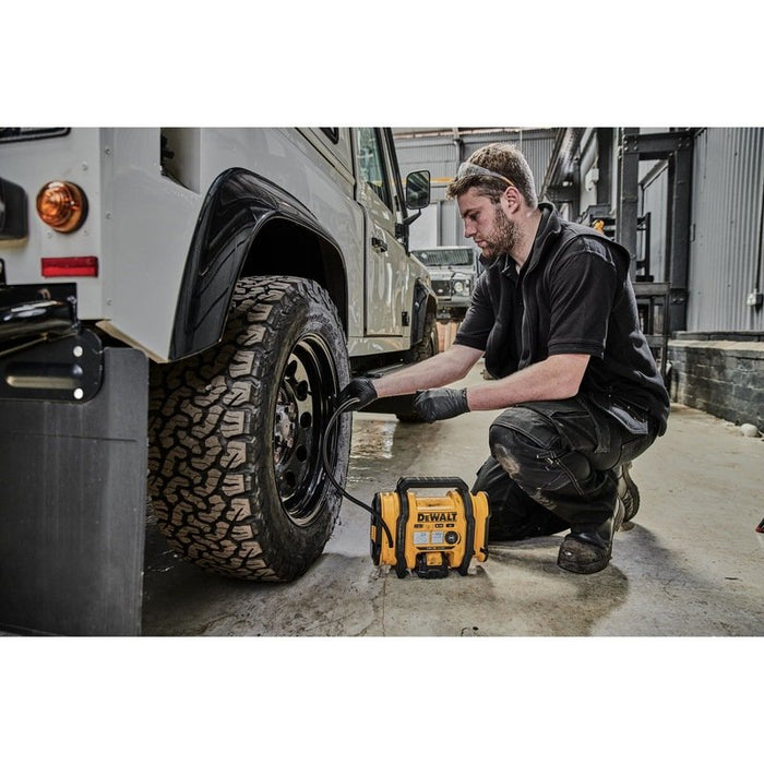 EAN 5902013963448 - DeWALT DCC018N compresor de aire imagen 11