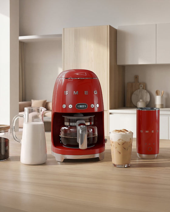 EAN 8017709353124 - Smeg MFF02RDEU espumador o calentador de leche Calentador/espumador de leche automático Rojo imagen 26
